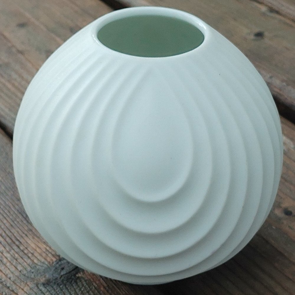 ANTIQUE SCHERZER BAVARIA GERMANY Tear Drop Bud Vase White Porcelain